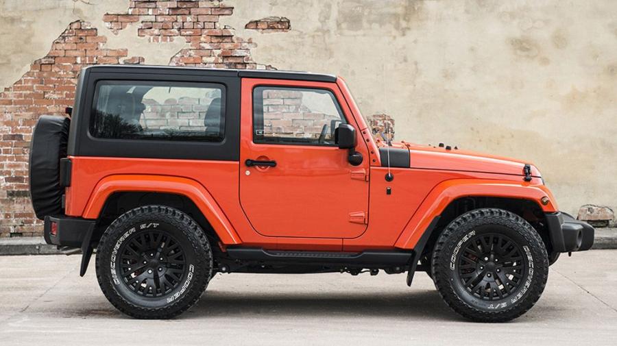  Jeep Wrangler Sahara CJ300 CTC by Project Kahn 2015 года  (фото 2 из 6)